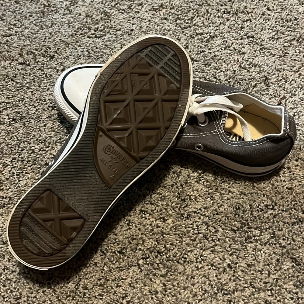 Converse size 6 - Picture 3 of 5